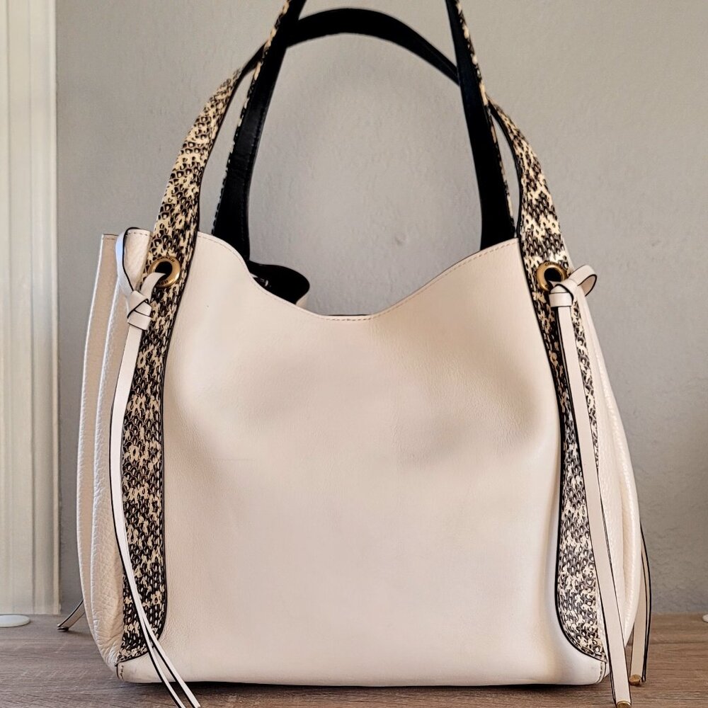 Coach Snakeskin Harmony 1941 Hobo